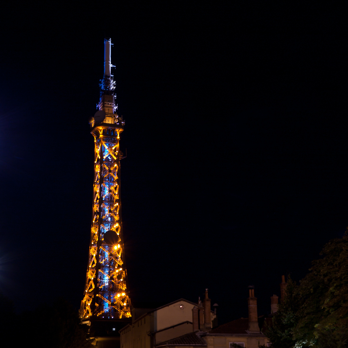 2011-08-11 22-10-27 web